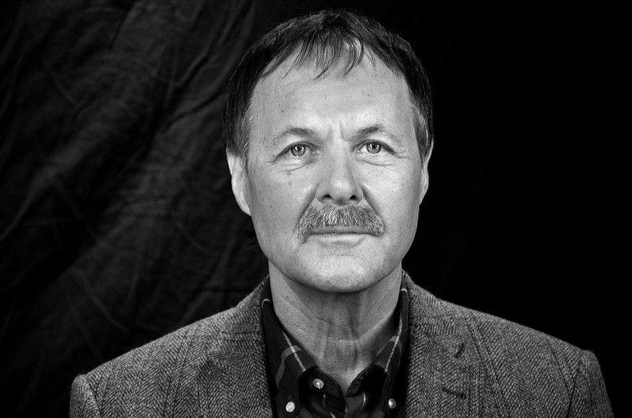 welltvi-ulrich_kramer-studiofoto-22122013-dsc_5084-sw-kl_11323393421712600026-1773933123.jpg
